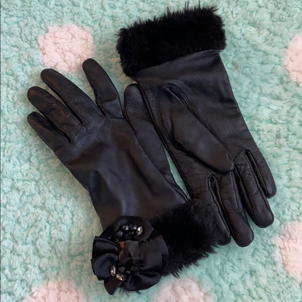 Betsey Johnson leather gloves